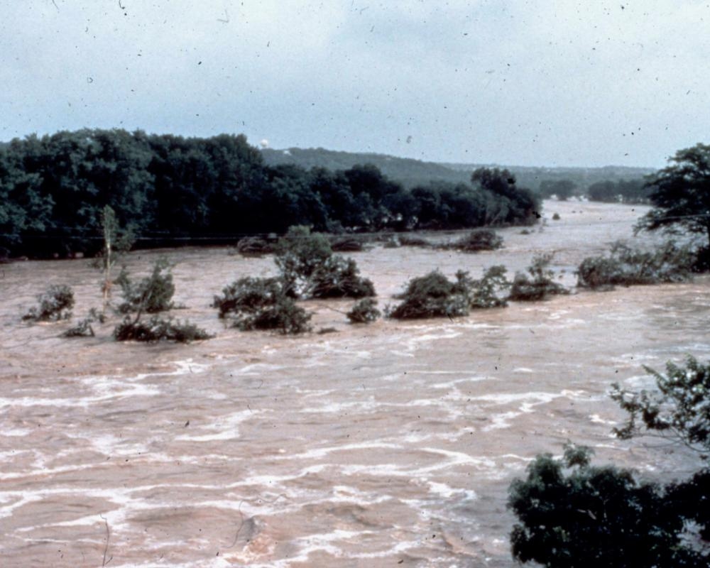 A deadly 1987 flood foreshadowed the Texas disaster. Survivors ask, ‘why didn't we learn?'