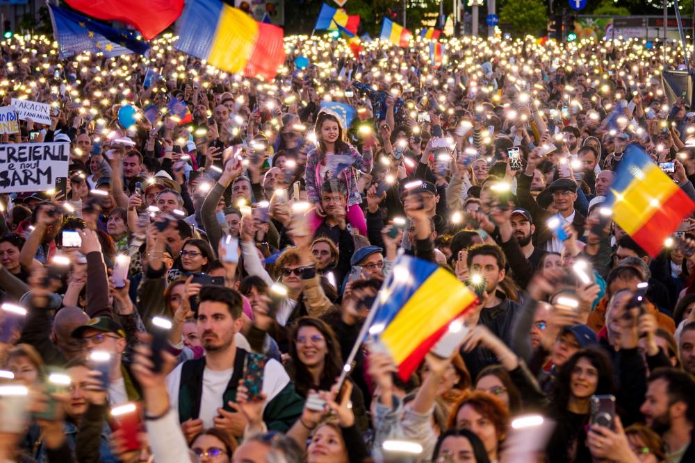 Runoffs, reruns and rightwingers: Europe prepares for electoral ‘super Sunday'