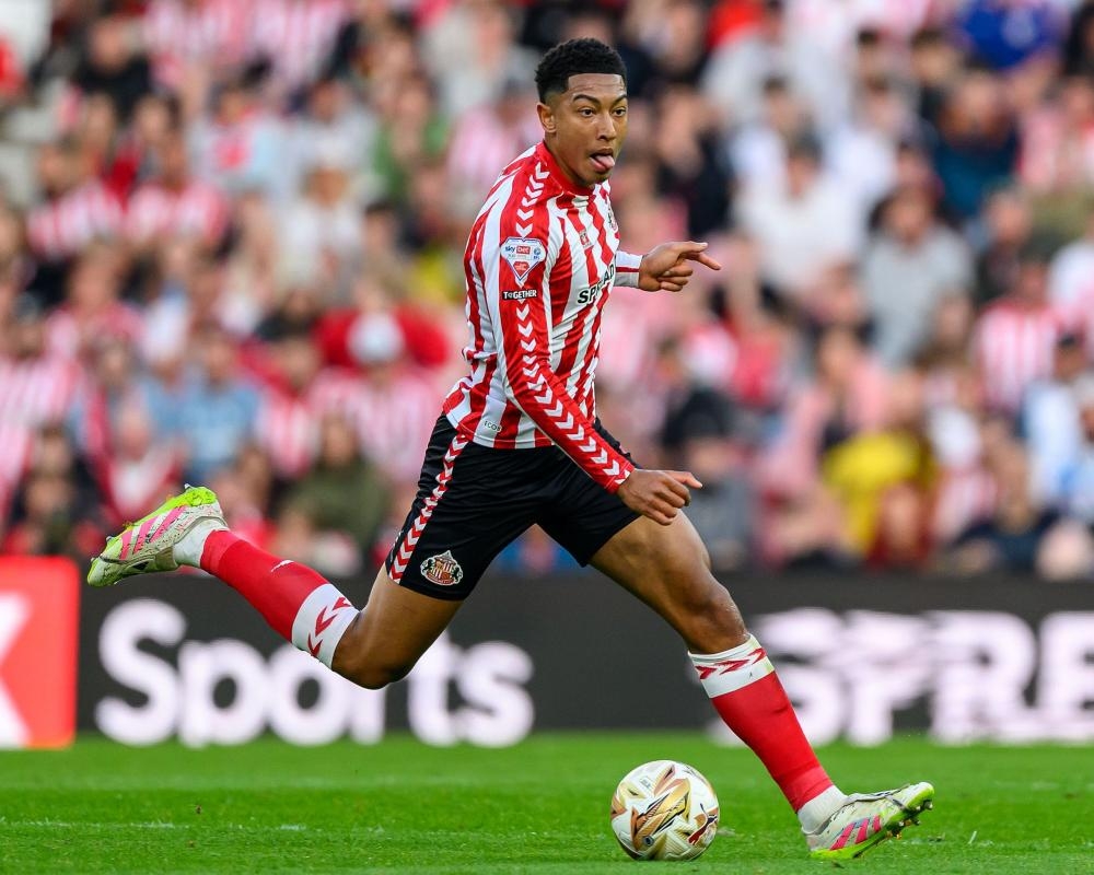 Sunderland keen to keep Bellingham and consider Henderson approach