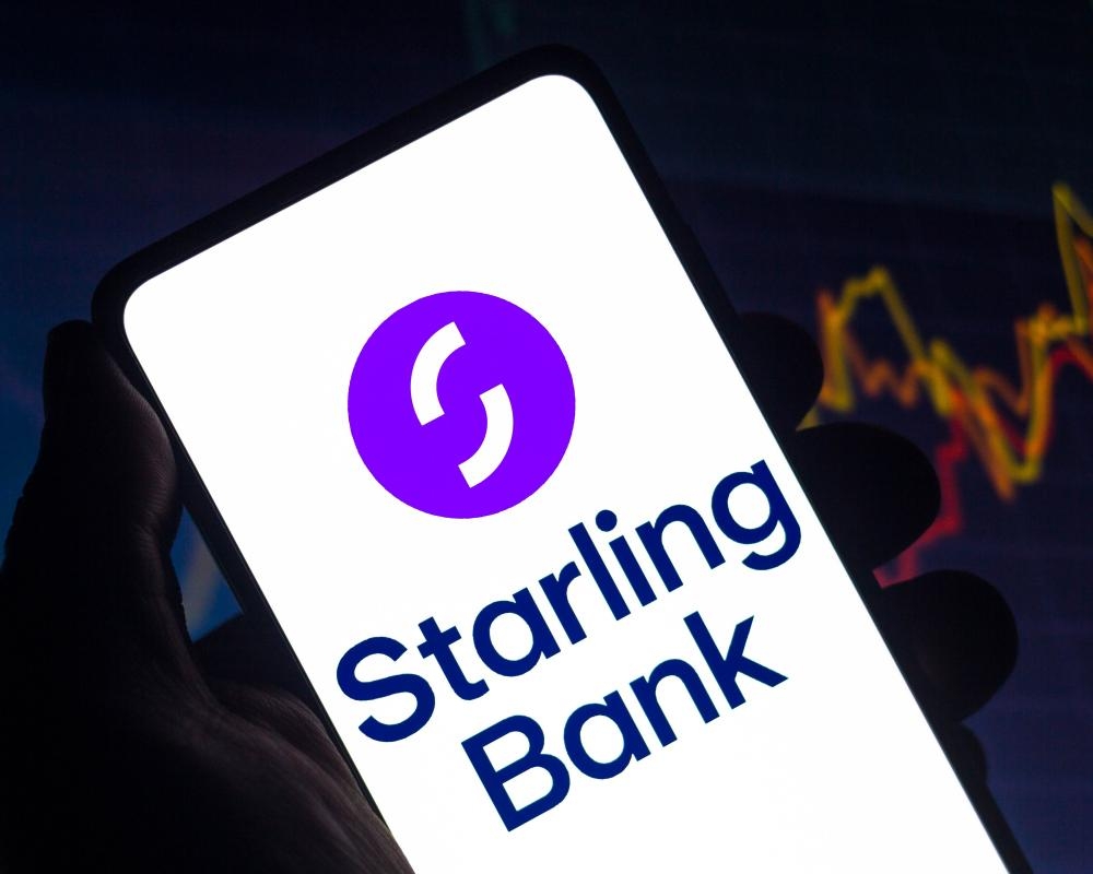 Starling's profits dip 25% as bank takes blame for Covid loan losses