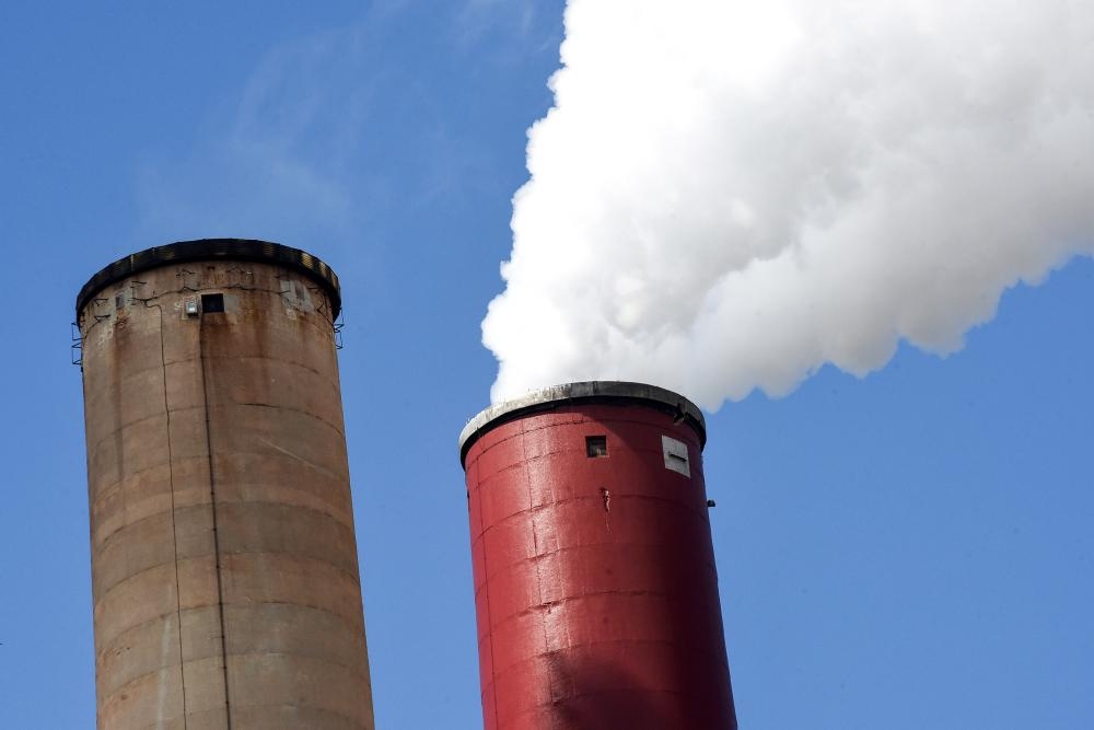 Trump's EPA announces major rollbacks to power plant pollution limits