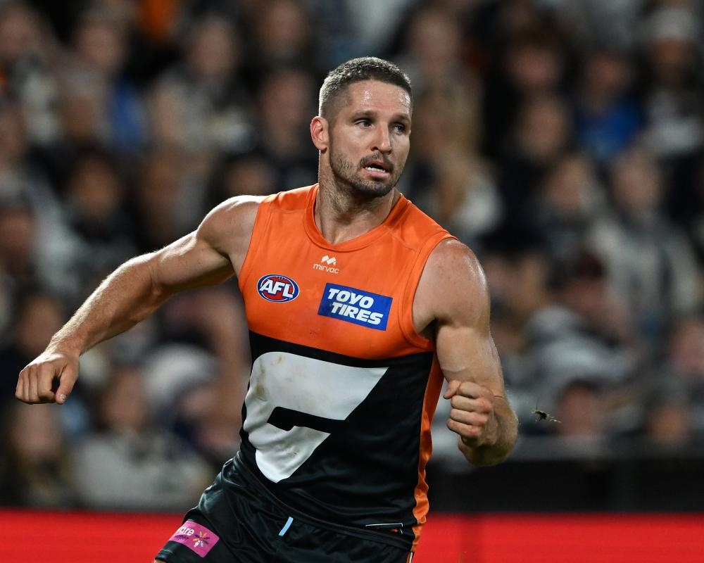 Jesse Hogan feeds off hostile crowd as GWS Giants breach Geelong fortress again