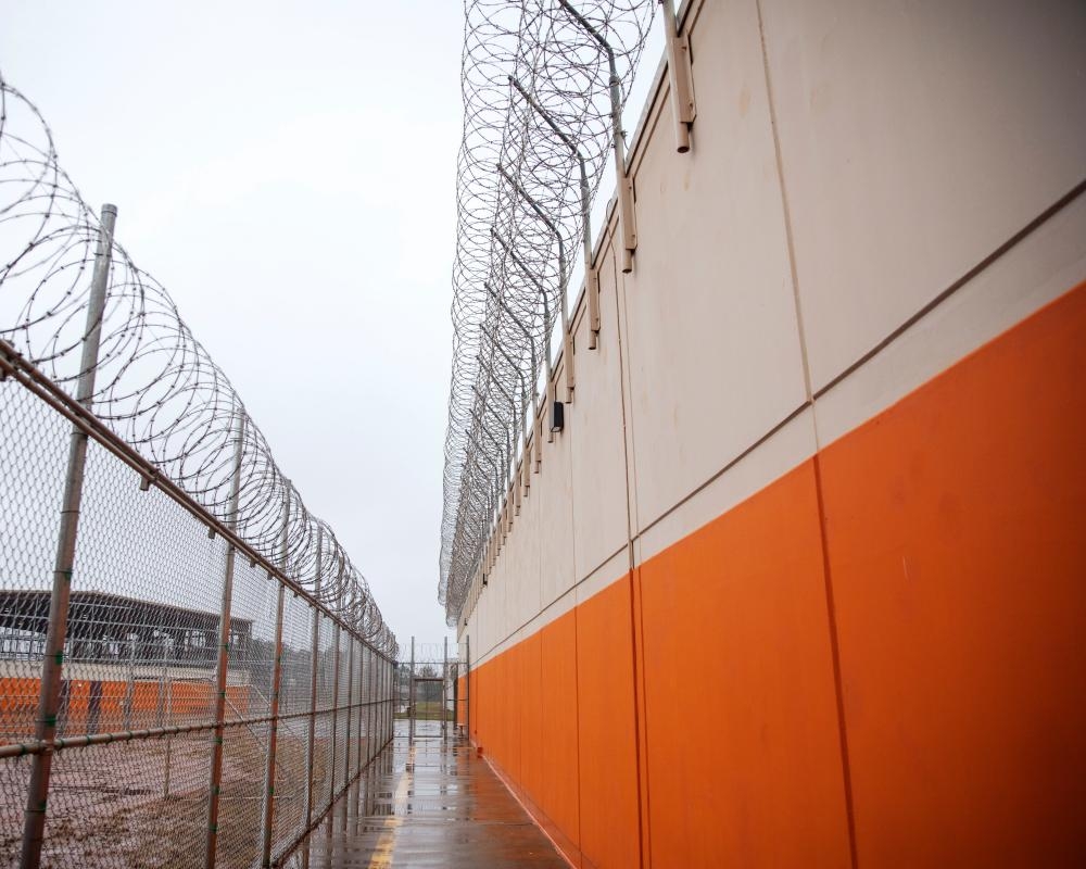 US police officer resigns after wrongfully arresting undocumented teen