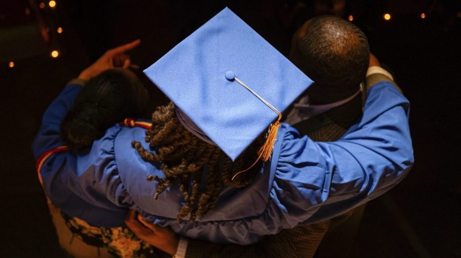 ACLU sues Nevada school district over graduation regalia policy