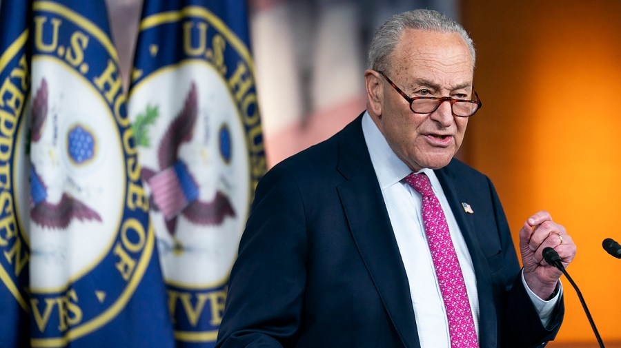 Schumer: Forcible removal of Padilla from Noem press conference ‘reeks of totalitarianism'