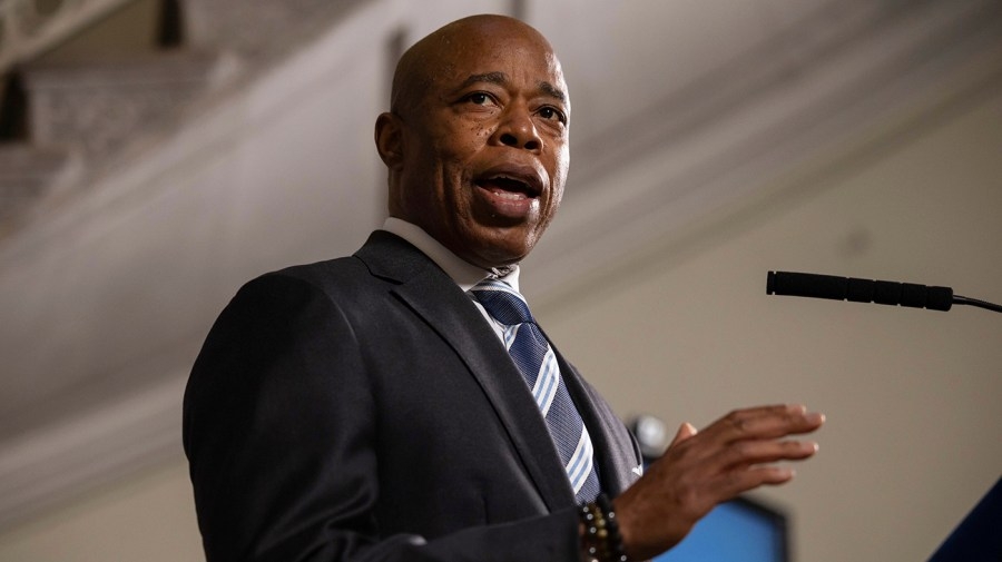 Eric Adams to testify before House Oversight Committee on ‘sanctuary cities'