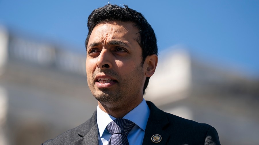 Virginia Democrat on possible shutdown: ‘It's time to stand up for the American people'