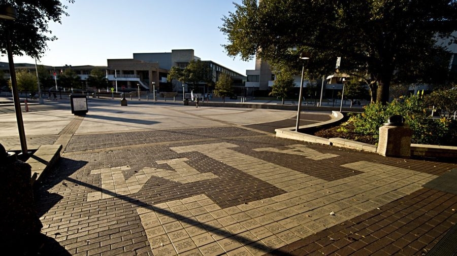 Judge blocks Texas A&M drag ban