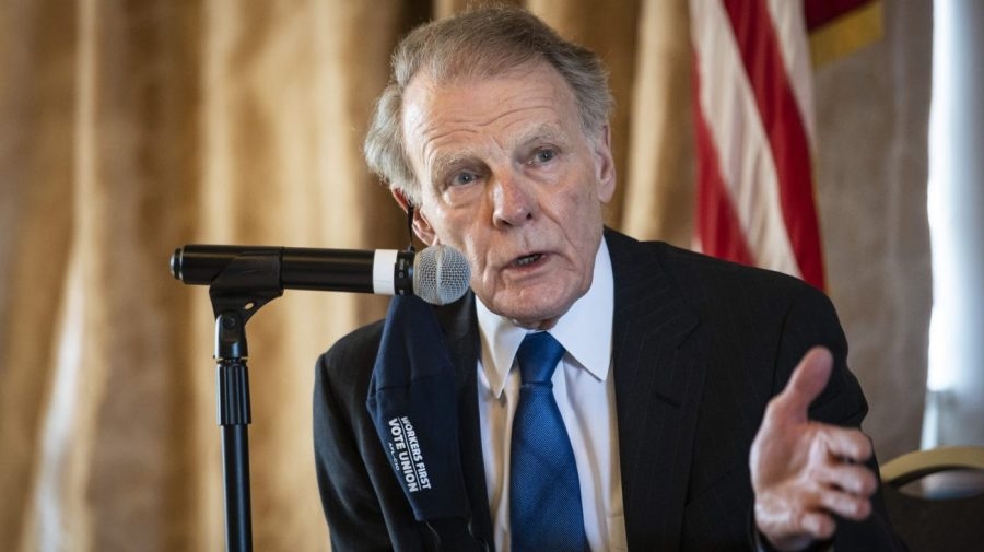 Former Illinois lawmaker sentenced to over 7 years in prison for corruption
