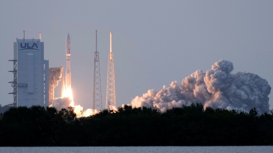 Amazon launches first internet satellites in SpaceX Starlink challenge