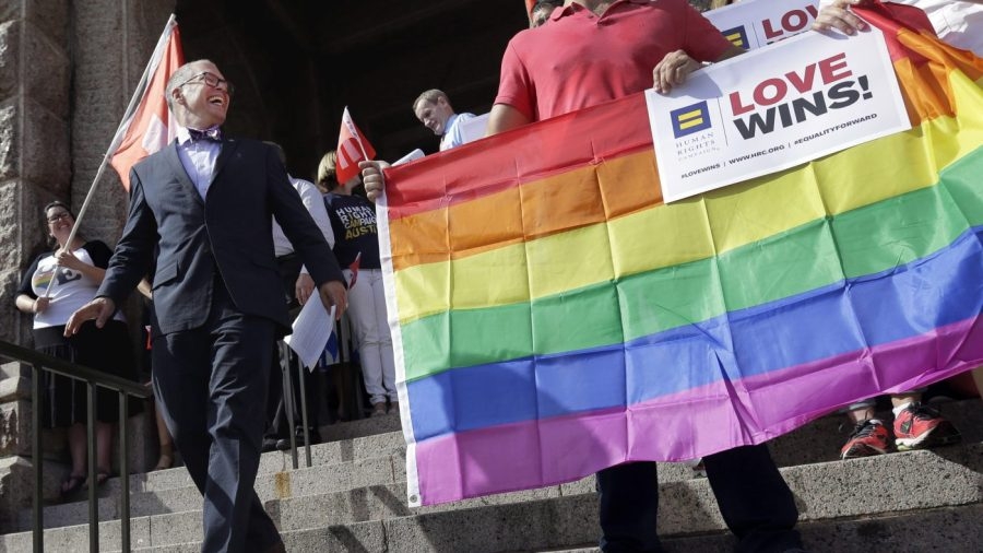 Same-sex married couples lead growing share of US households: Pew