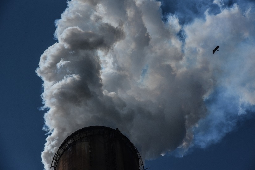 Opinion - Cut climate emissions by ticketing the worst offenders, like speeding drivers
