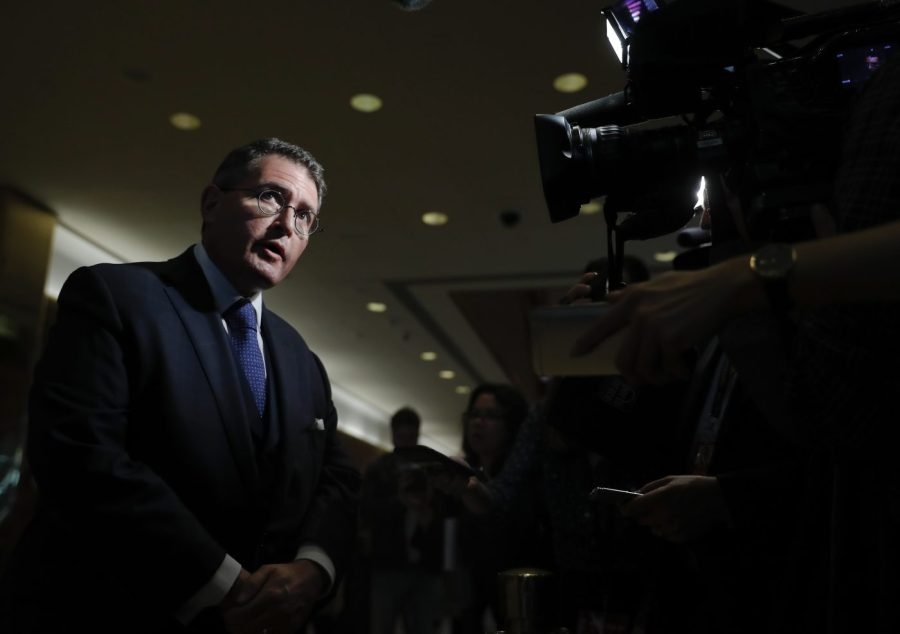 Trump goes after Leonard Leo in attack on tariff ruling
