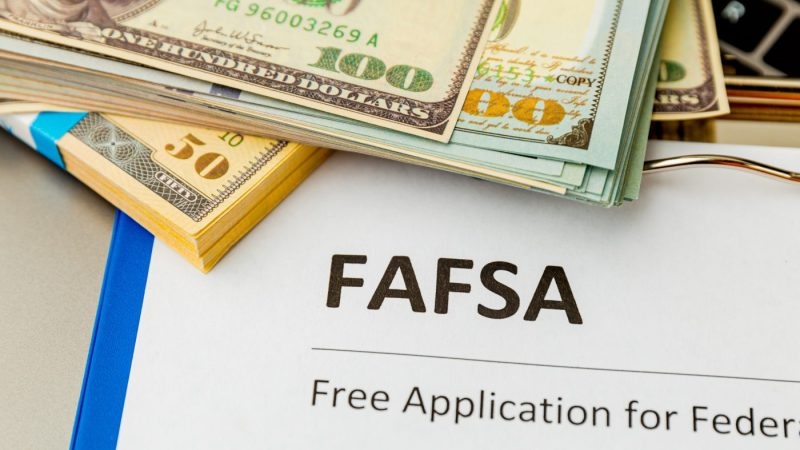 FAFSA deadline approaching, students urged to seek aid now