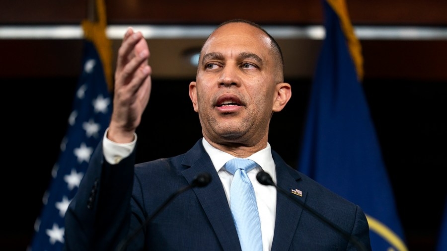 Jeffries says GOP on its own to come up with votes to pass clean spending bill