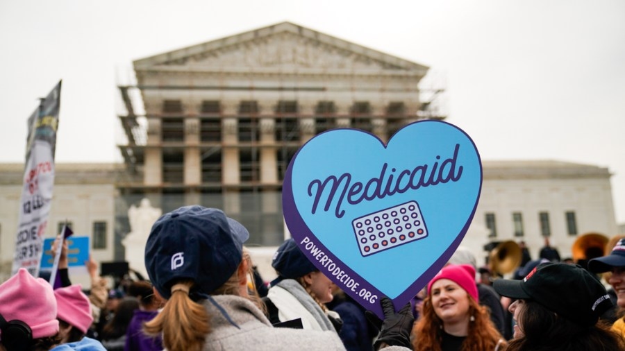 Senate bill allowed to ‘defund' Planned Parenthood