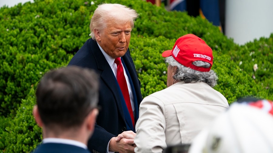 Trump risks losing ground with voters on the economy