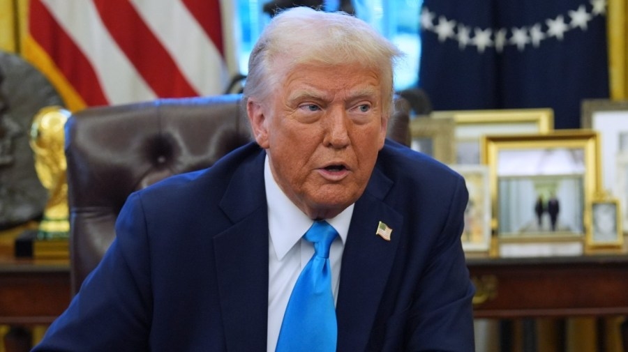 Trump signs order to establish White House Faith Office