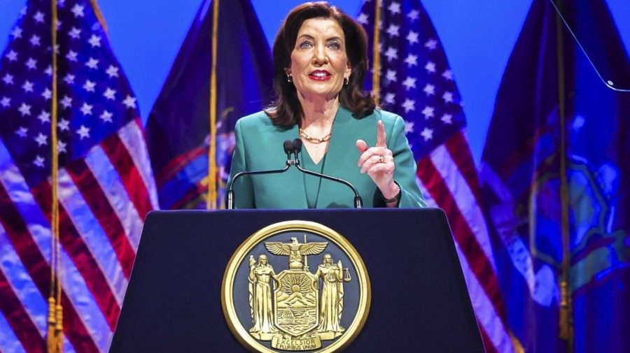 Hochul highlights New York state jobs for federal workers