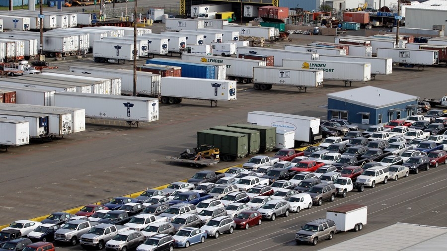 White House scales back auto tariffs