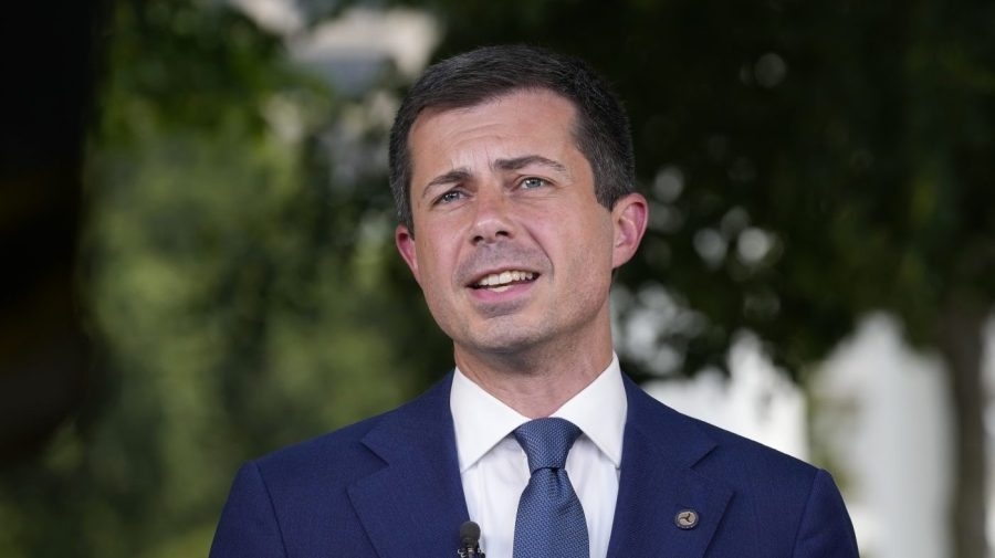 Buttigieg excites Democrats as he mulls Michigan Senate bid