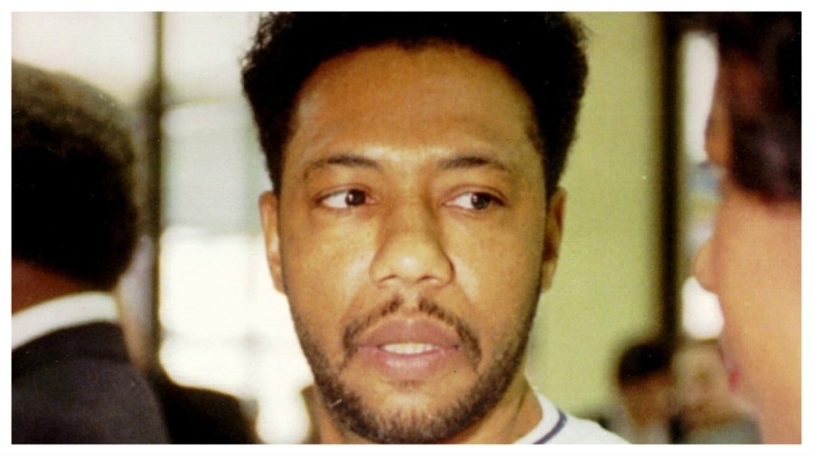 Trump commutes former gang leader's sentence: Who is Larry Hoover?
