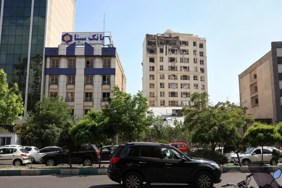 Who are the officials killed in the Israeli attack on Iran?