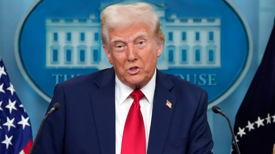 Trump set to announce steep tariffs on Mexico, Canada