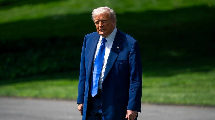 Trump prepares to step into messy fight over GOP tax bill