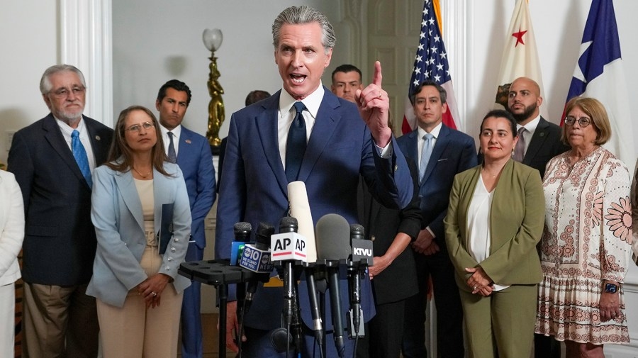 Exclusive: Inside Newsom's ‘no regrets' strategy in fighting Trump, Texas