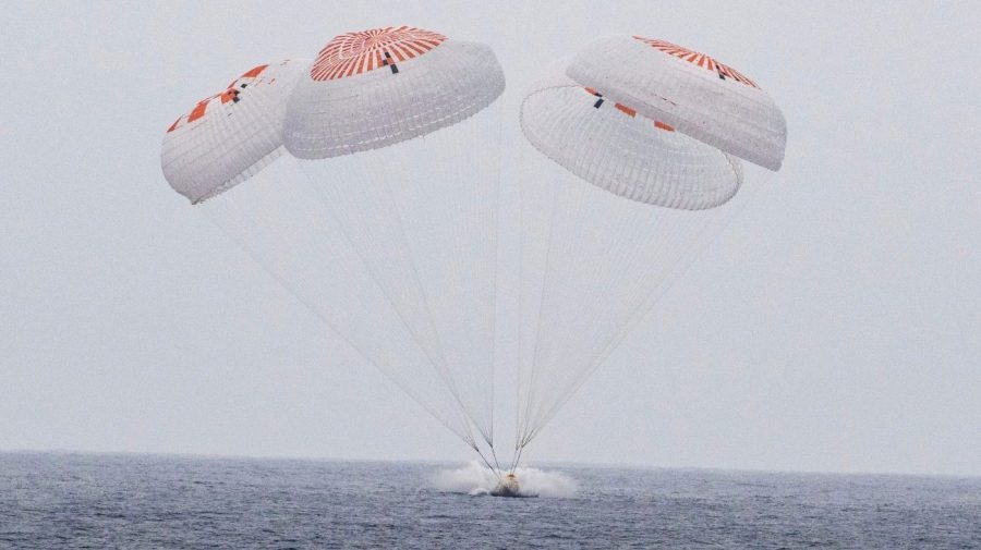 SpaceX astronauts splashdown safely off Southern California coast