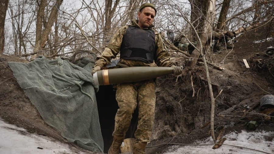 What Trump's aid freeze means for Ukraine war