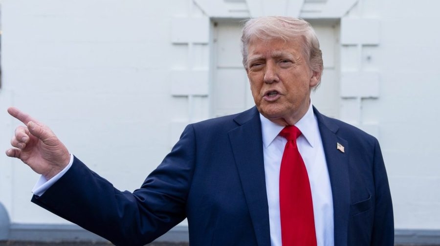 Trump to attend dinner with top holders of his meme coin