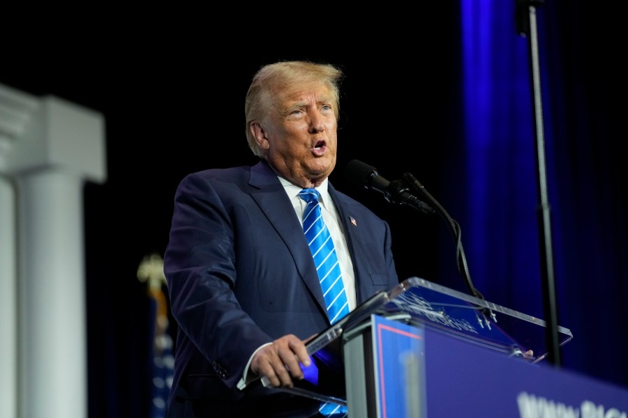 Who is the artist of Trump portrait in Colorado controversy?