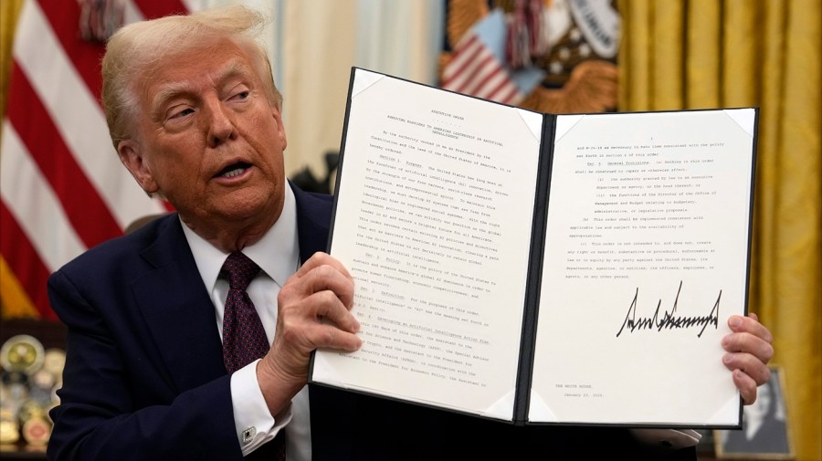 Trump signs executive order incorporating AI into classrooms