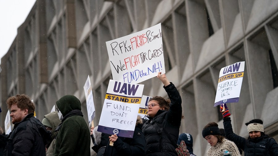 HHS reinstates fired workers responsible for coal miner health protection
