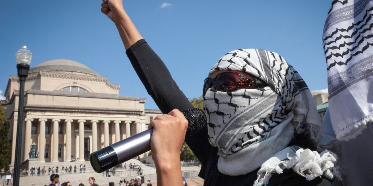 Trump Signs Order To Deport Foreign Students Who Support Palestinian Freedom