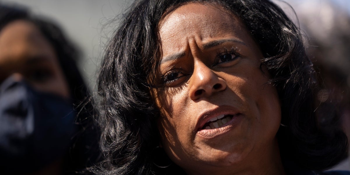 Texas State Rep. Refuses To Leave Capitol Amid Democrat And Republican Showdown