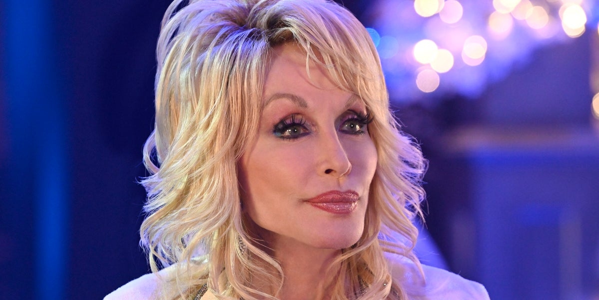 Dolly Parton Offers Tender Message To Kelly Clarkson And Reba McEntire