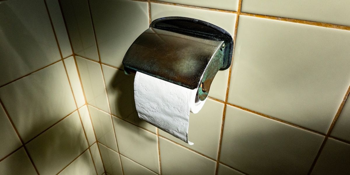The 1 Popular Thing You Should Immediately Stop Doing When Wiping, According To An Anal Surgeon