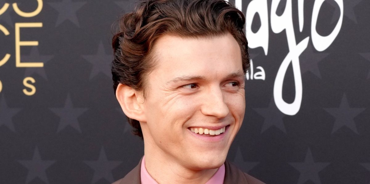 Tom Holland Faces Hilarious Hiccup Buying His Own Nonalcoholic Beer
