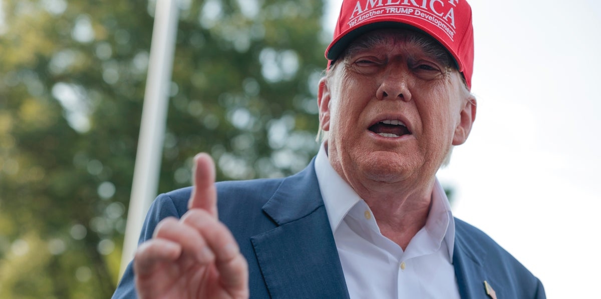 Authoritarianism Expert Reveals 'Chilling' Phrase Trump Used During New Threat