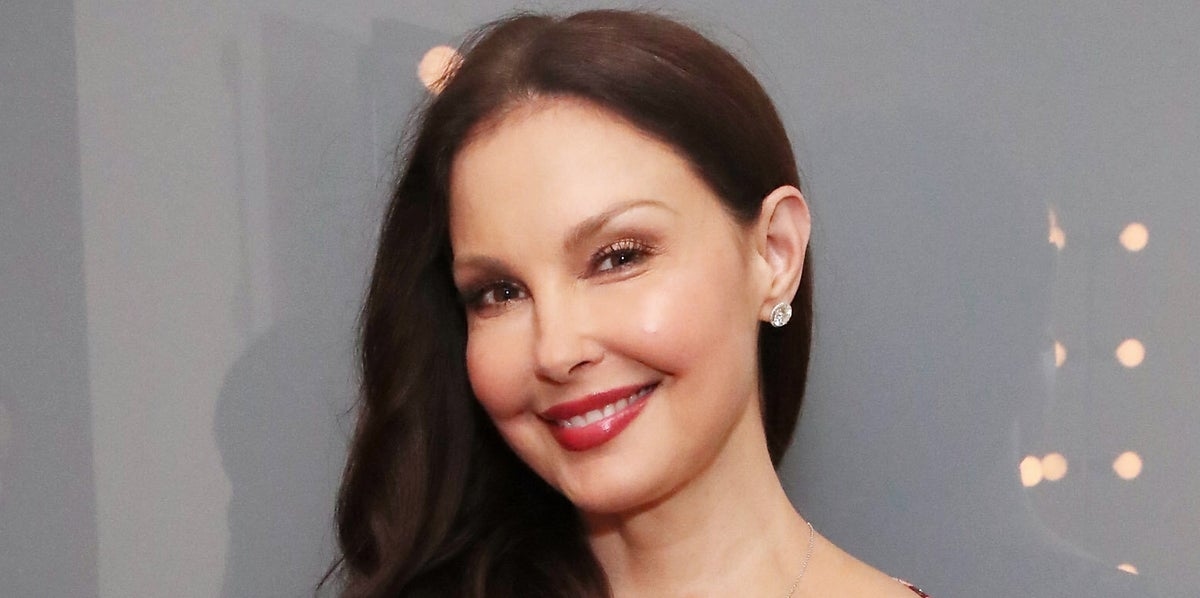 Ashley Judd Sends Powerful Message On Aging With Bold New Trend — And It's So Liberating