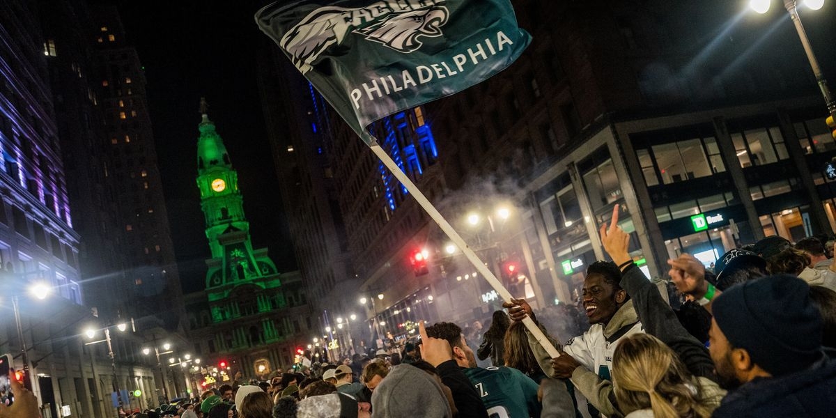 Eagles Fan Tyler Sabapathy Dies After Horrific Accident While Celebrating Team's Super Bowl Berth