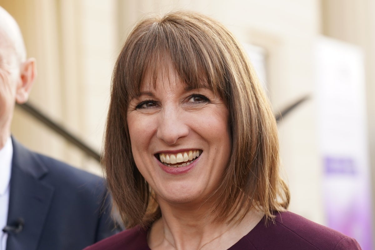 UK economy grew by 0.5% in February in boost to Rachel Reeves
