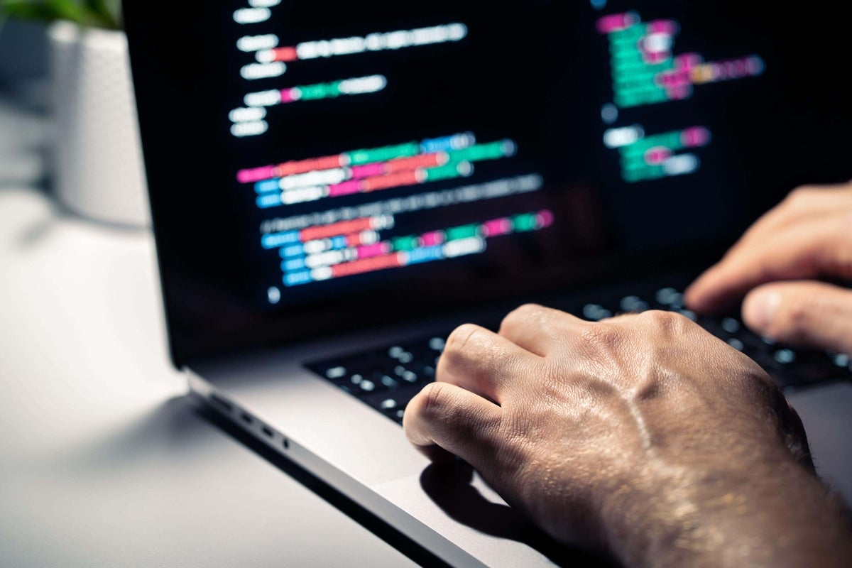 16 billion passwords from Apple, Facebook, Google and more leaked. Why has no one heard of it?