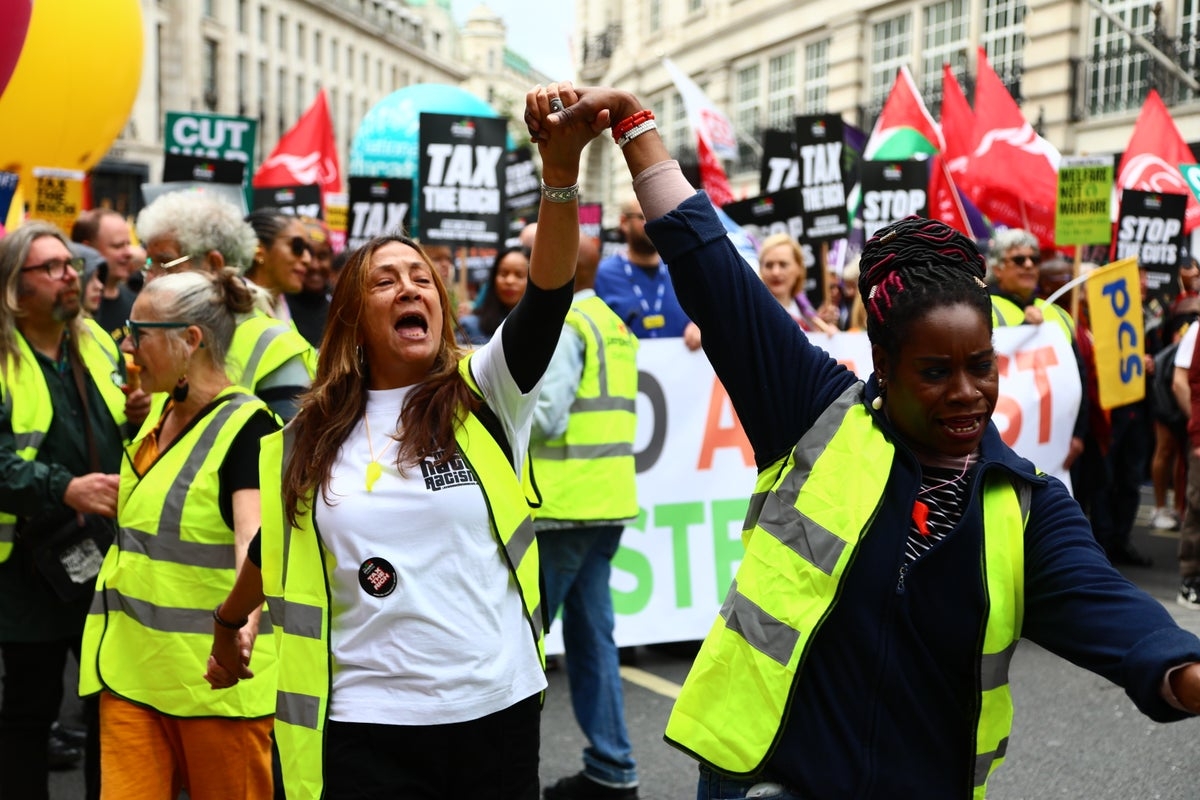 Anti-austerity demonstration sees thousands protest Labour spending cuts in London