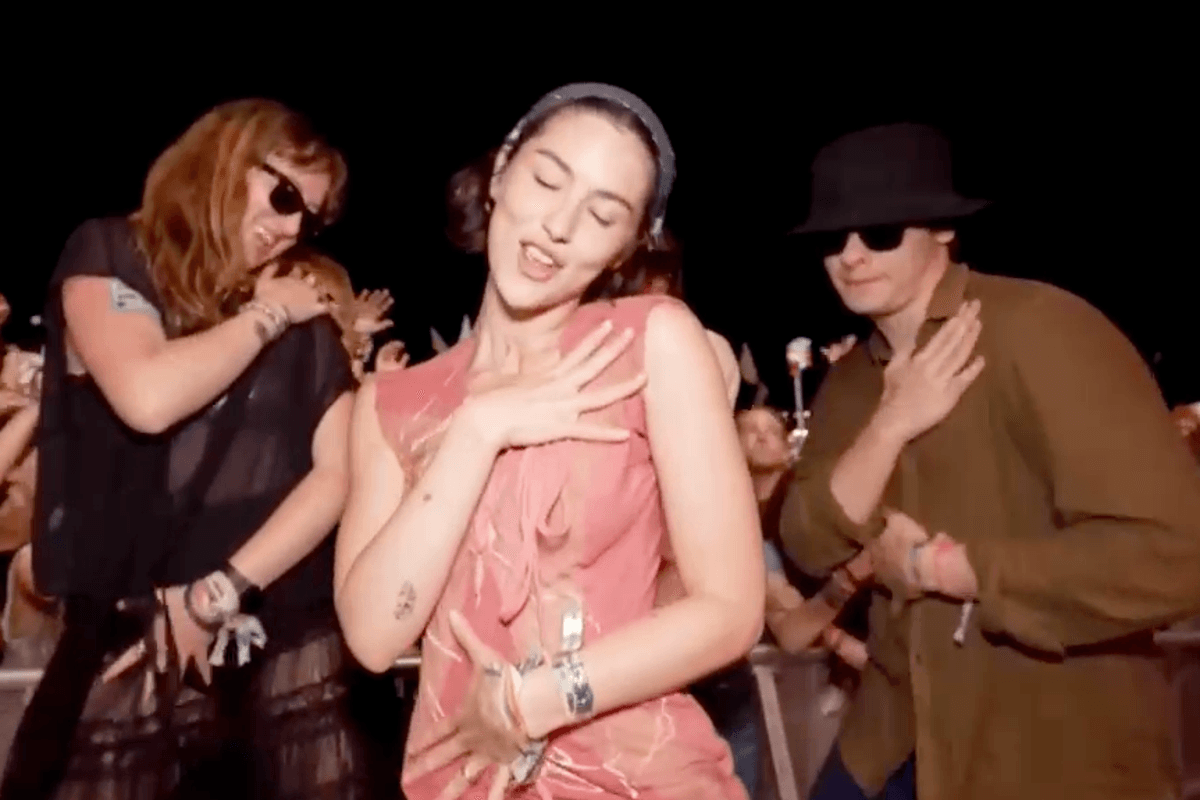 Charli XCX crowns Gracie Abrams as Glastonbury 2025 ‘Apple Girl'