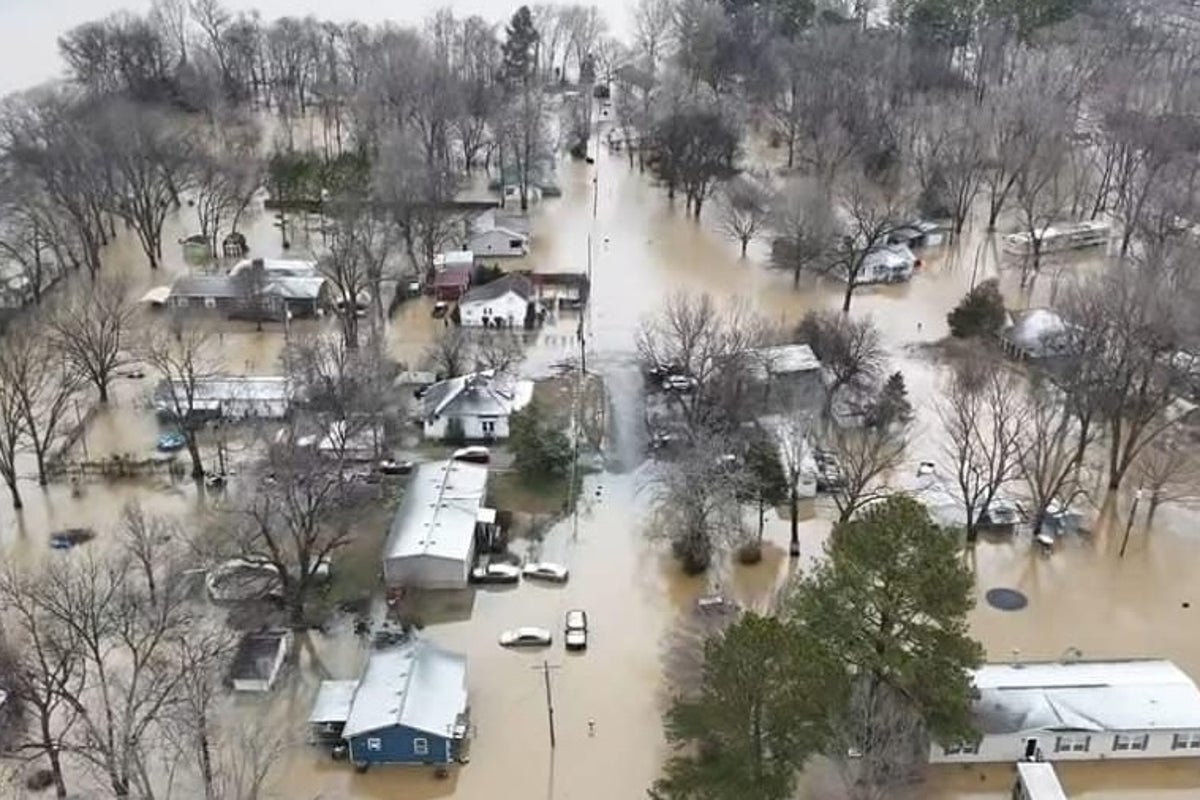 At least 11 dead in Kentucky after severe flooding sweeps the South