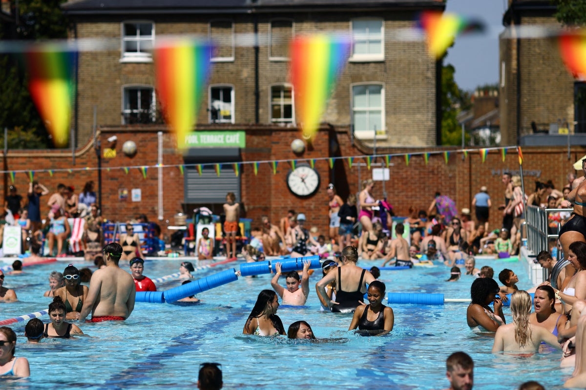 Heat health alerts extended into next week during fourth summer heatwave